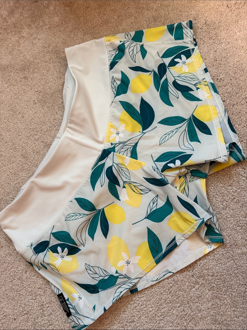 Oiselle Lemon Print Roga Shorts